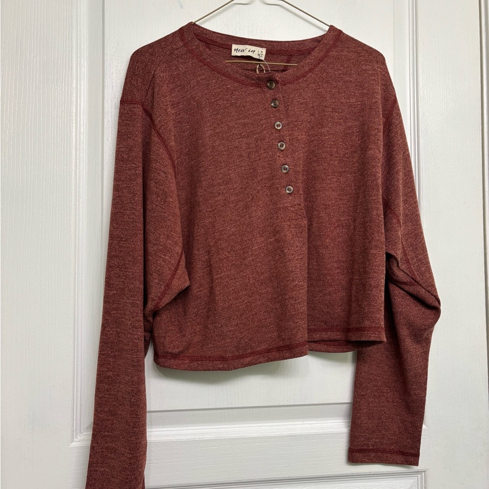 New In Women's  Red Long Sleeve CropTop Size M.  New With Tags!